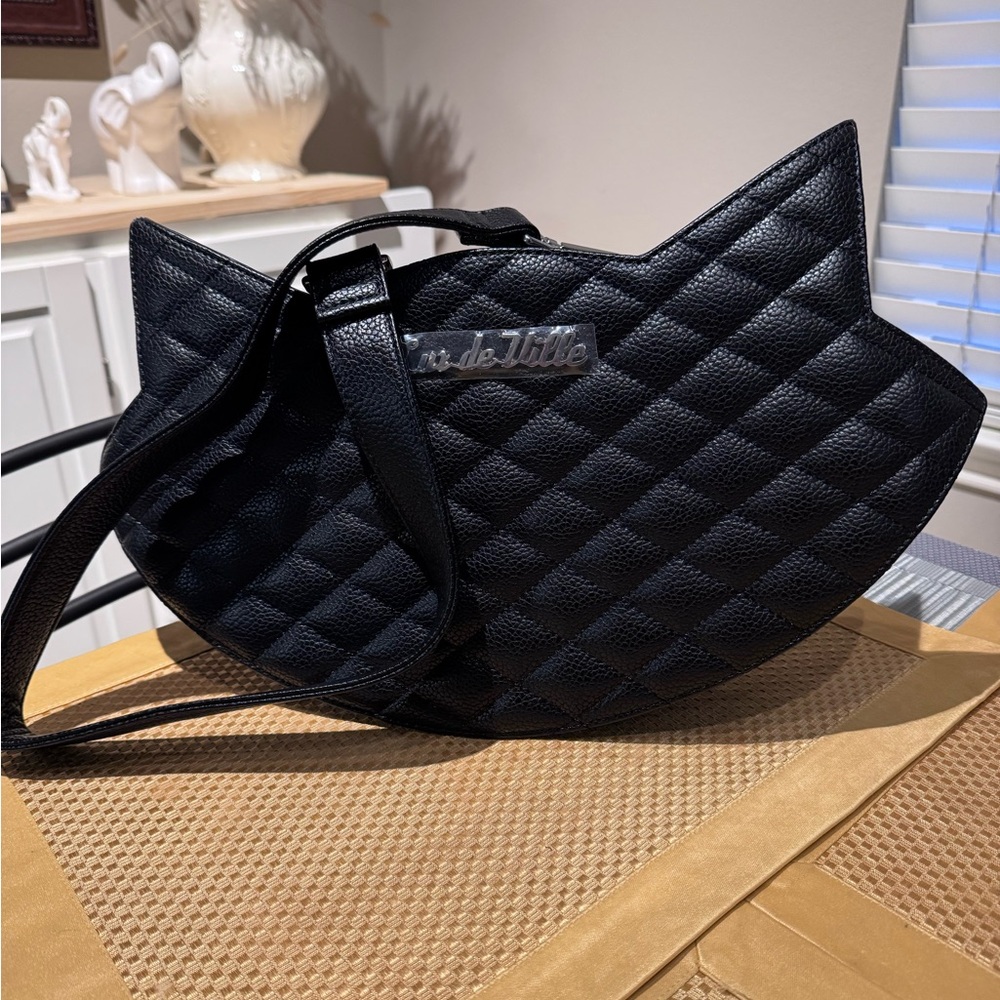 Lux de Ville Black Quilted Cat style Shoulder Bag